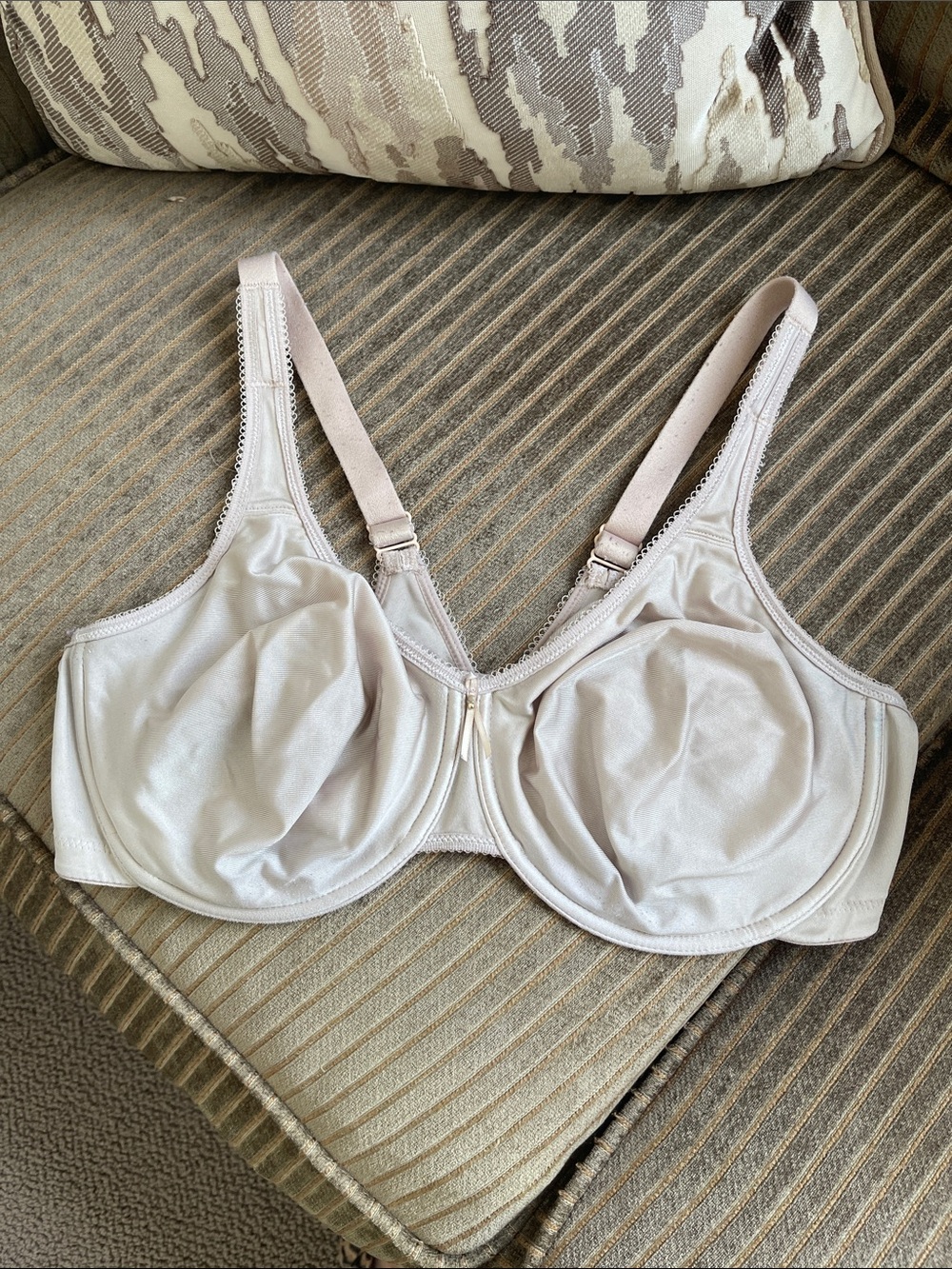 Wacoal Soft underwire beige bra